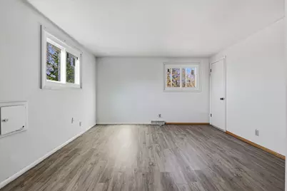 1334 W Paradise Ct, Glendale, WI 53209 - Photo 19