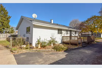 8271 N 106th St, Milwaukee, WI 53224 - Photo 35