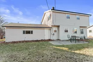 214 S Regis Rd, Saukville, WI 53080 - Photo 33