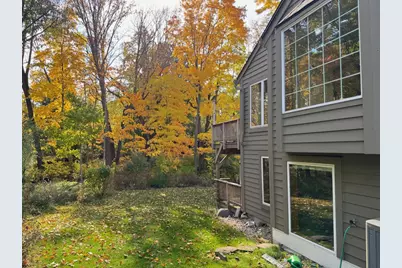 3720 S Bayberry Ln, Greenfield, WI 53228 - Photo 33