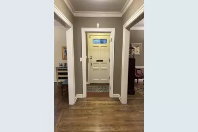 2036 N Lake Dr, Milwaukee, WI 53202 - Photo 5