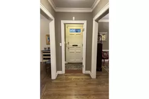 2036 N Lake Dr, Milwaukee, WI 53202 - Photo 5