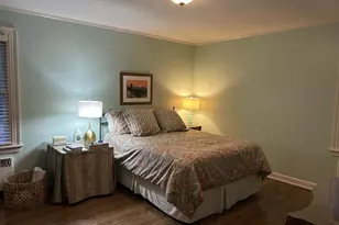 2036 N Lake Dr, Milwaukee, WI 53202 - Photo 17