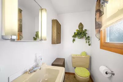 W148N7311  Woodland Dr, Menomonee Falls, WI 53051 - Photo 11