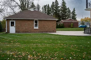 715 E College Ave, Waukesha, WI 53186 - Photo 25