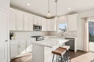 91 York St, Racine, WI 53182 - Photo 5