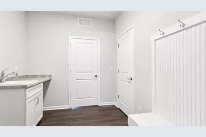 91  York St #Lt2, Racine, WI 53182 - Photo 9