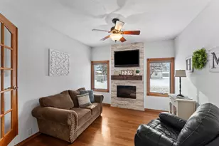 229 Main St, Reedsville, WI 54230 - Photo 9