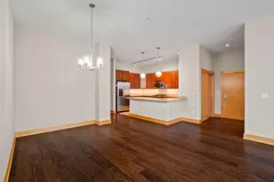 1111 N Marshall St, Milwaukee, WI 53202 - Photo 9