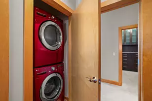 1111 N Marshall St, Milwaukee, WI 53202 - Photo 27