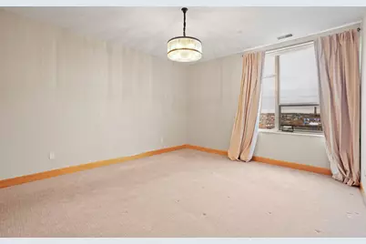 1111 N Marshall St #704, Milwaukee, WI 53202 - Photo 17