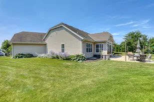 6958 S Craig Ct, Franklin, WI 53132 - Photo 51