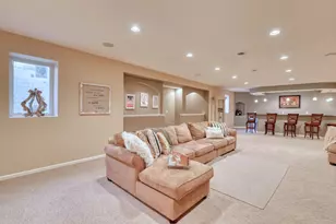 6958 S Craig Ct, Franklin, WI 53132 - Photo 39