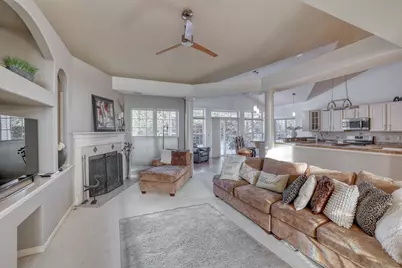 6958 S Craig Ct, Franklin, WI 53132 - Photo 13