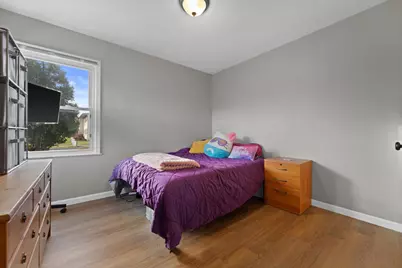 9570 W Silver Spring Dr, Milwaukee, WI 53225 - Photo 17