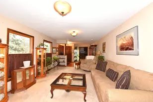 W5675 Sunset Ridge Rd, Walworth, WI 53184 - Photo 5