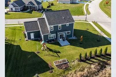 W198N5020  Hickory St, Menomonee Falls, WI 53051 - Photo 5