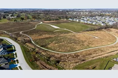 W198N5020  Hickory St, Menomonee Falls, WI 53051 - Photo 21