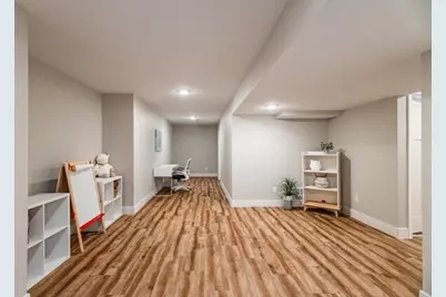 W198N5020  Hickory St, Menomonee Falls, WI 53051 - Photo 43