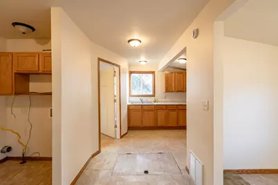 2042  Liberty St, La Crosse, WI 54603 - Photo 9