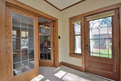 5600 W Notre Dame Ct, Milwaukee, WI 53208 - Photo 7