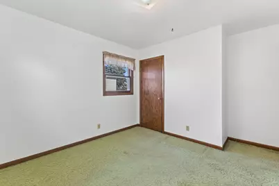 4230  Michel Ct, Racine, WI 53126 - Photo 33