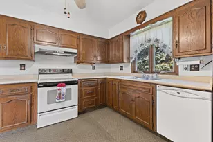 4230 Michel Ct, Racine, WI 53126 - Photo 21