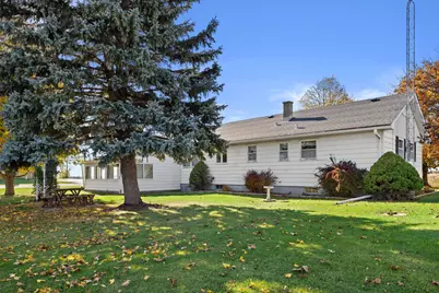 4230  Michel Ct, Racine, WI 53126 - Photo 11