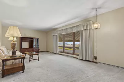 4230  Michel Ct, Racine, WI 53126 - Photo 27