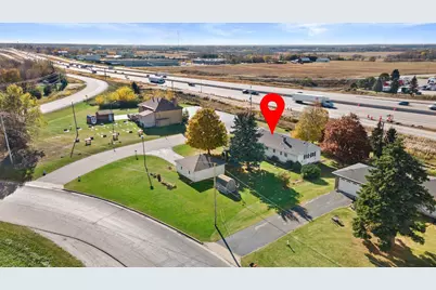 4230  Michel Ct, Racine, WI 53126 - Photo 3