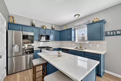 9531 W Parkland Ct, Milwaukee, WI 53224 - Photo 13