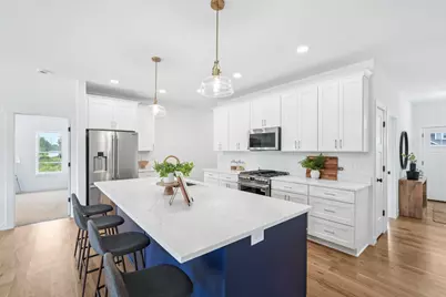 11532 W Tess Creek St, Franklin, WI 53132 - Photo 13