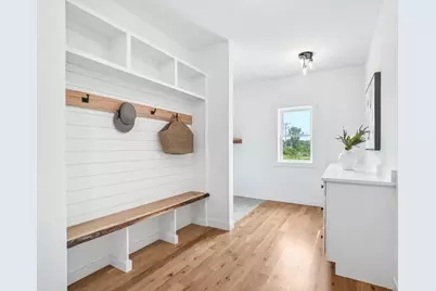 11532 W Tess Creek St, Franklin, WI 53132 - Photo 9