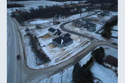 11532 W Tess Creek St, Franklin, WI 53132 - Photo 55