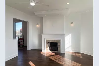 1228 E Juneau Ave #4, Milwaukee, WI 53202 - Photo 11