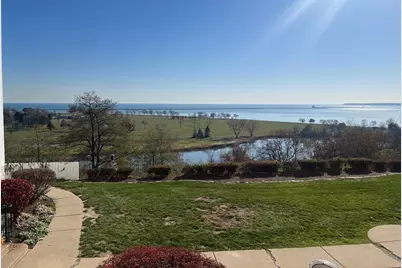 1228 E Juneau Ave #4, Milwaukee, WI 53202 - Photo 9