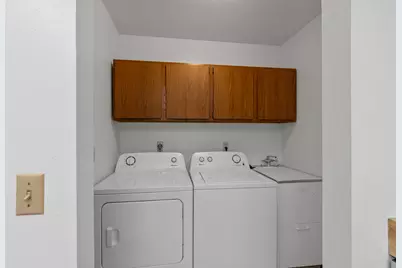 516  Marshal Ct #B, West Bend, WI 53090 - Photo 11