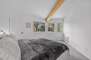 701 Country Club Dr, Fontana, WI 53125 - Photo 9