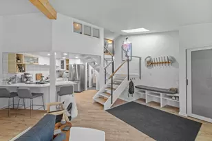 701 Country Club Dr, Fontana, WI 53125 - Photo 25