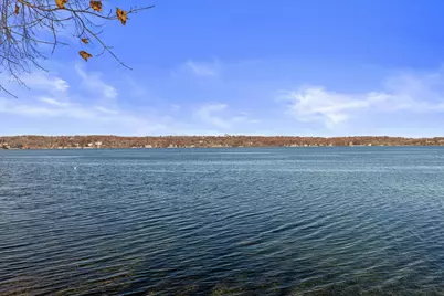 701  Country Club Dr #E, Fontana, WI 53125 - Photo 33