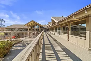 701 Country Club Dr, Fontana, WI 53125 - Photo 43