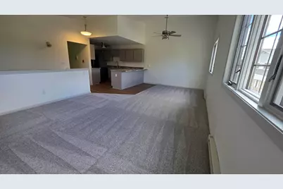 1435  Sun Valley Dr #201, Racine, WI 53406 - Photo 7