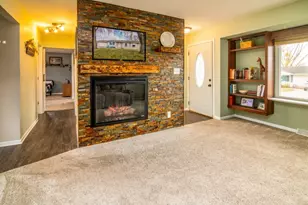 1509 Hillside Ln, Watertown, WI 53098 - Photo 21