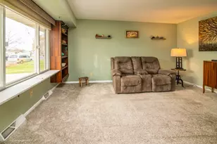 1509 Hillside Ln, Watertown, WI 53098 - Photo 19