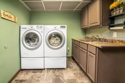 1509  Hillside Ln, Watertown, WI 53098 - Photo 35