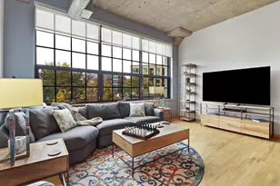 311 E Erie St, Milwaukee, WI 53202 - Photo 17