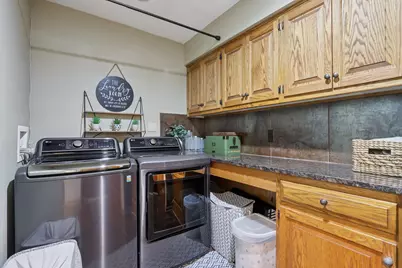 9740 W Huntington Dr, Mequon, WI 53097 - Photo 23