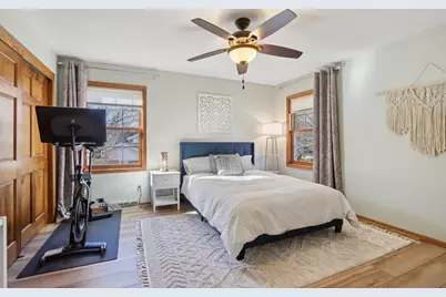 9740 W Huntington Dr, Mequon, WI 53097 - Photo 33