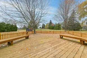 10039 N Sunnycrest Dr, Mequon, WI 53092 - Photo 33