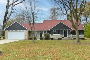 10039 N Sunnycrest Dr, Mequon, WI 53092 - Photo 35